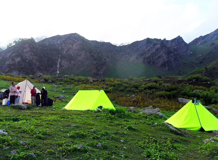 Camping in Solang Valley 