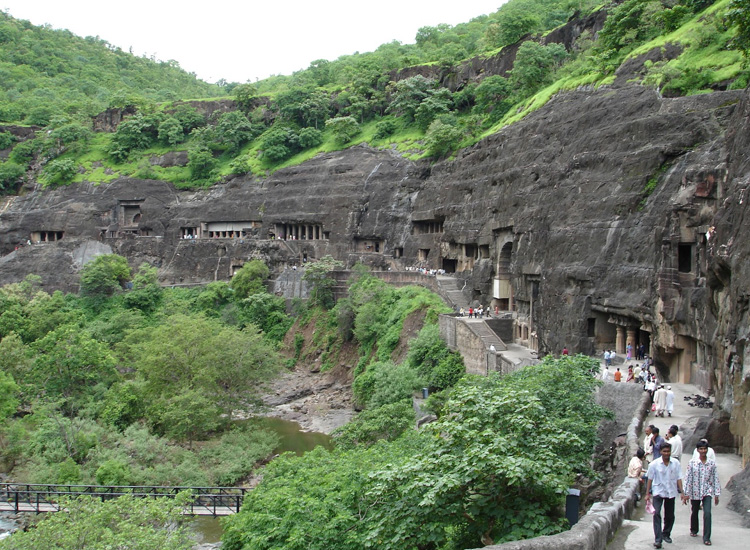 tourist places in maharashtra list