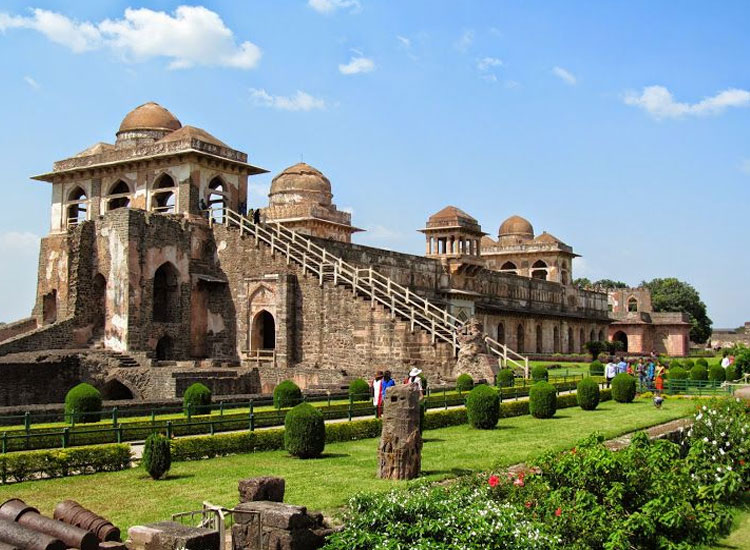 places to visit in madhya pradesh in march