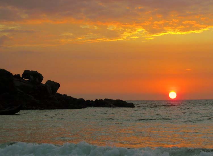  sun set at Kovalam Beach