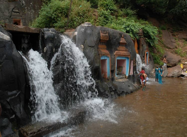 Kallathigiri Falls, also known as the Kalhatti Falls