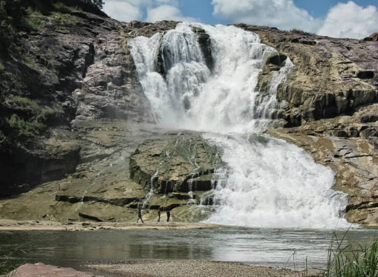 Kuntala Falls