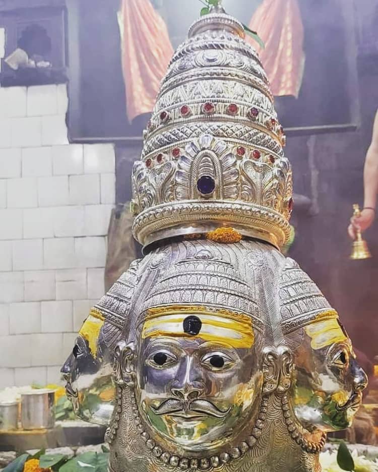 Trimbakeshwar Jyotirlinga Darshan