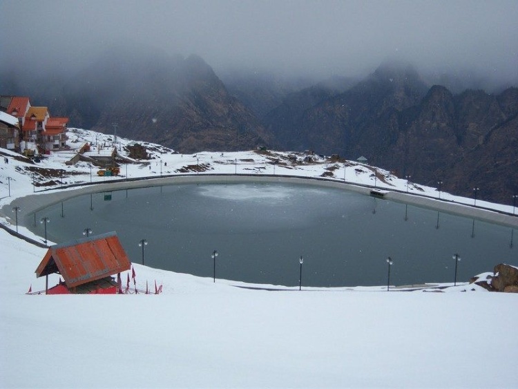 Auli Artificial Lake