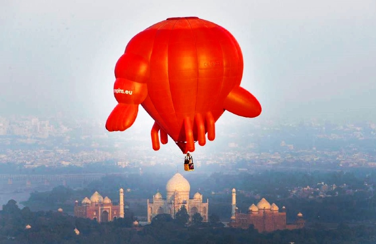 Hot air balloon ride in agra