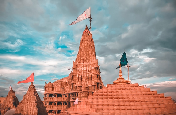 Shree Dwarkadhish Temple