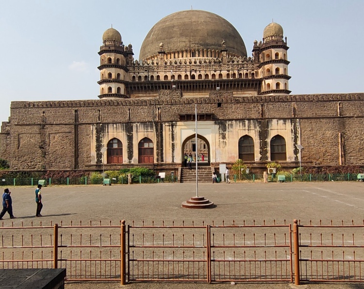 Gol Gumbaz