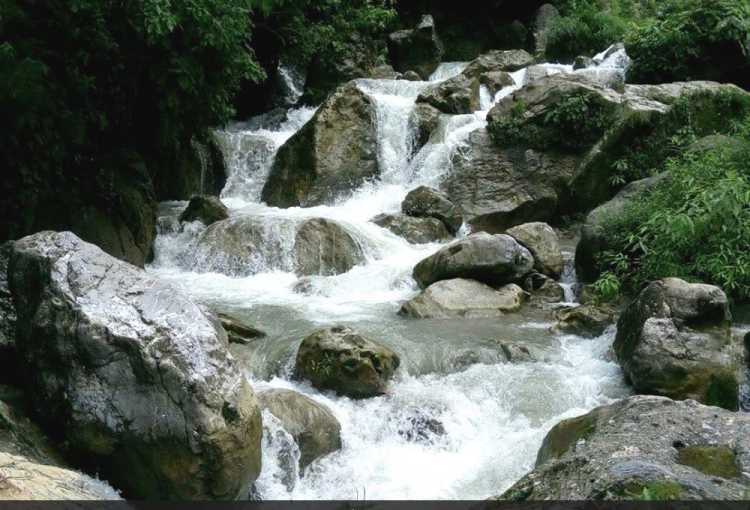 Shikhar Falls