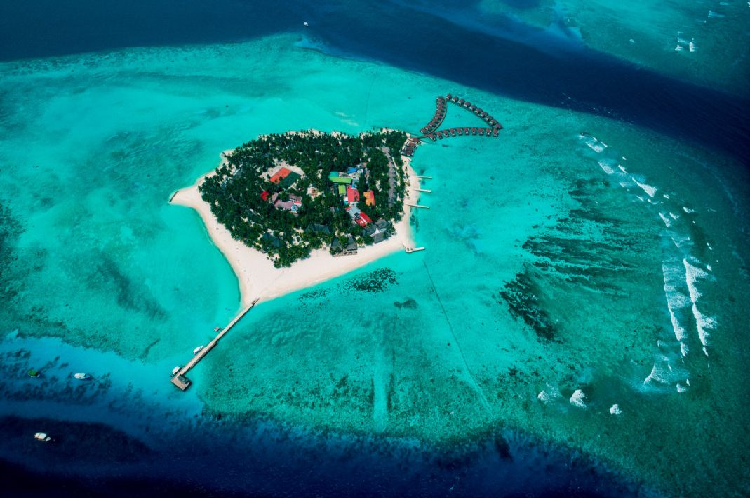 Feydhoo Island