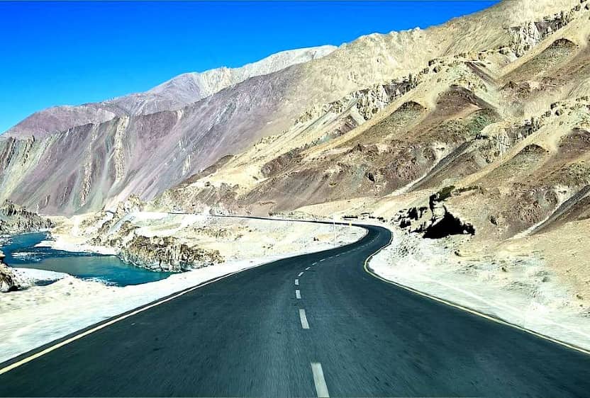 Routes to Reach Ladakh