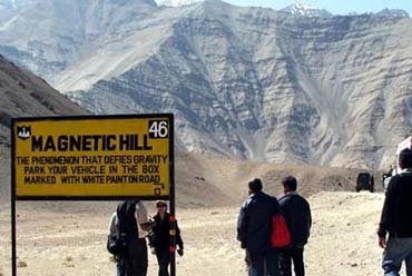 Ladakh Lakes, Wildlife and Passes