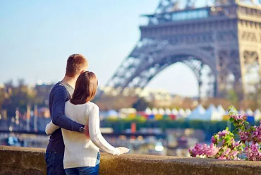 Paris honeymoon package for 7 days
