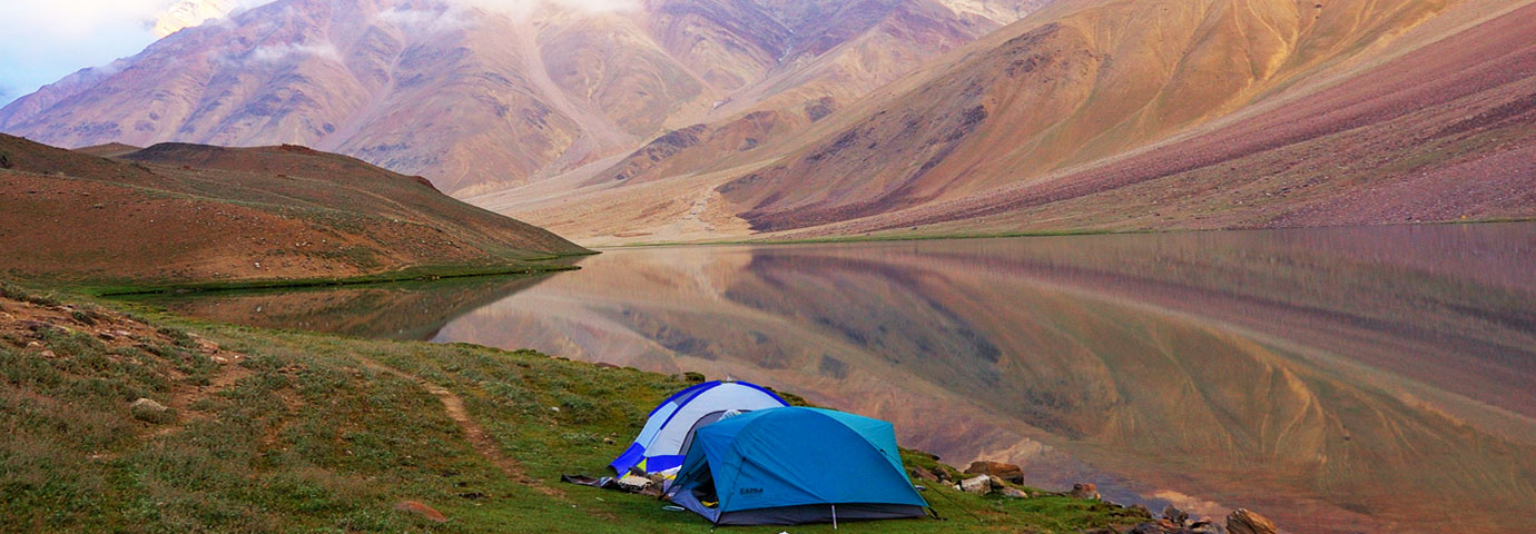 Camping in Chandratal Lake