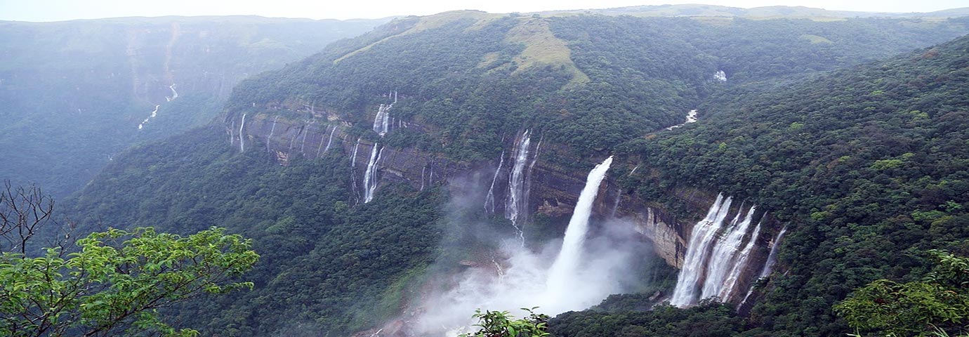 Mawlynnong Waterfall