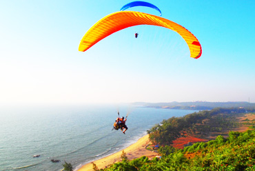 Arambol Beach Paragliding, Goa