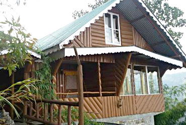 Camping at Neora Valley