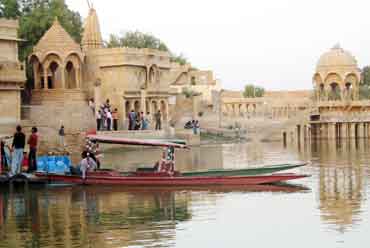 Gadsisar Lake