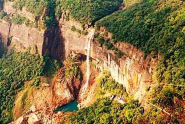 Nohkalikai Waterfalls Cherrapunji