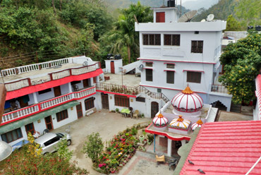 Phool Chatti Ashram